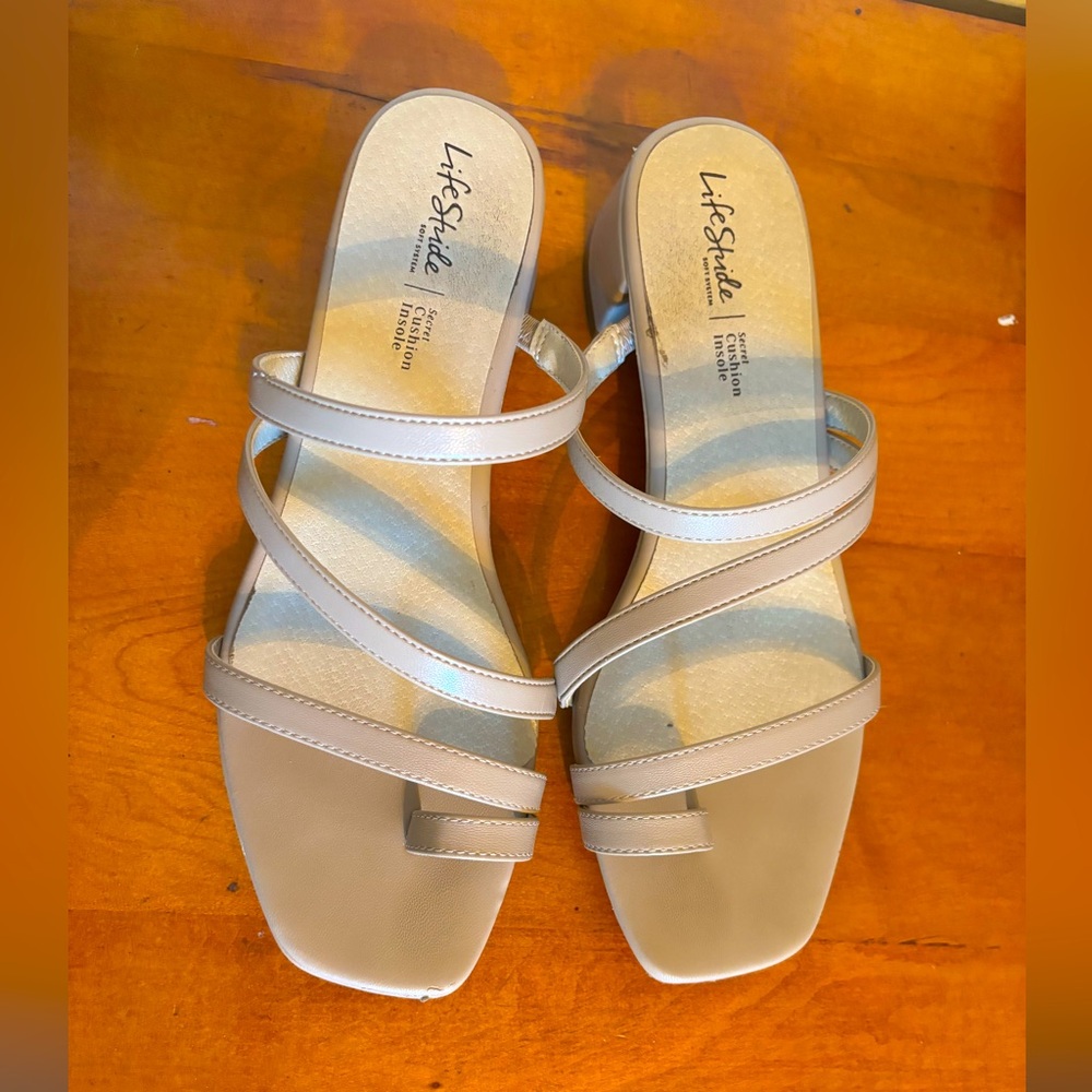 Life Stride Beige Strappy Sandals